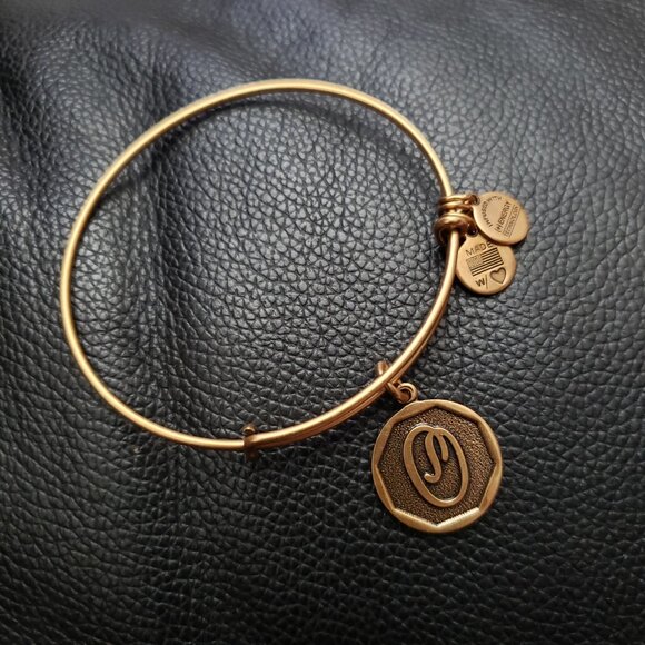 Alex And Ani Jewelry - Alex And Ani Name Initial Letter O Bracelet  776